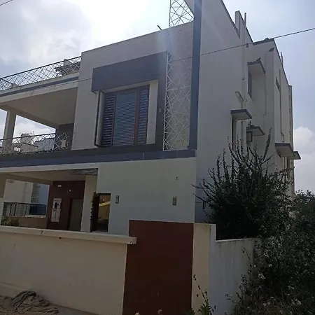 Tranquil Haven Villa Homestay Mysore Exterior photo